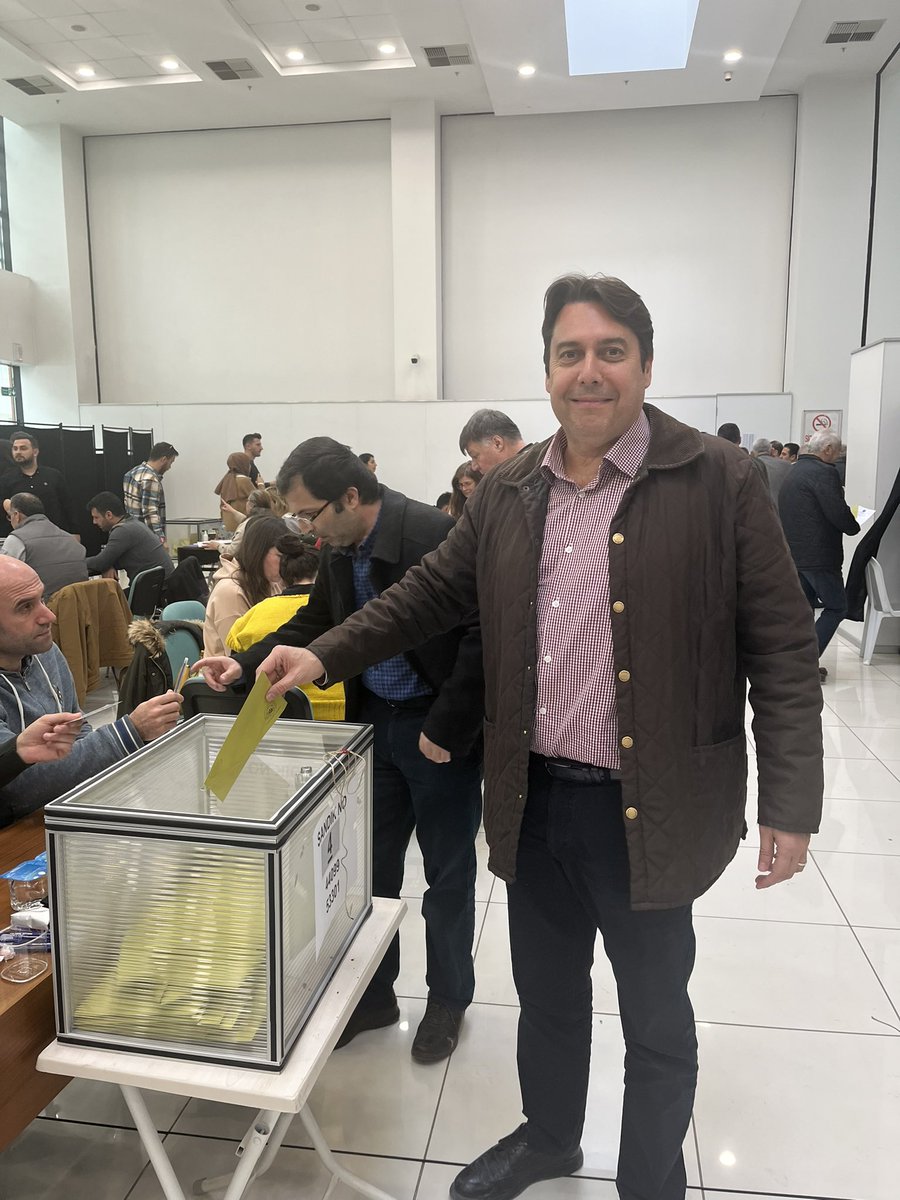 Cem_Kursad's tweet photo. İnşaat Mühendisleri odası Bursa şubesi seçimlerinde oyumuzu kullandık . Yeni yönetim döneminin #Çalışma dolu olmasını temenni ediyorum. #imo #tmmo #inşaatmühendisleri https://t.co/00c11ORRTa