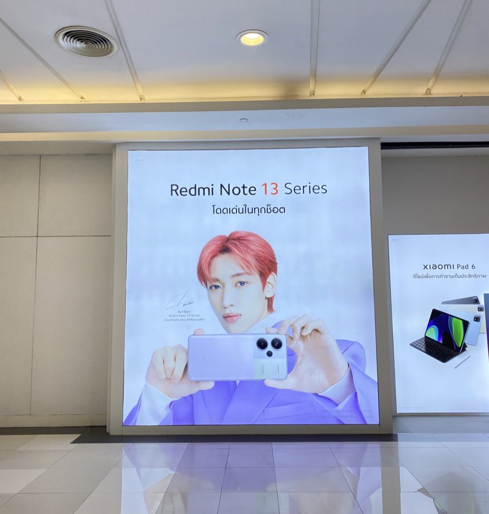aewaewww's tweet photo. Power of BamBam ☺️

#RedmiNote13SeriesxBamBam
#มือถือของแบมแบม 
#BamBam @BamBam1A https://t.co/NEMMOvTmTG