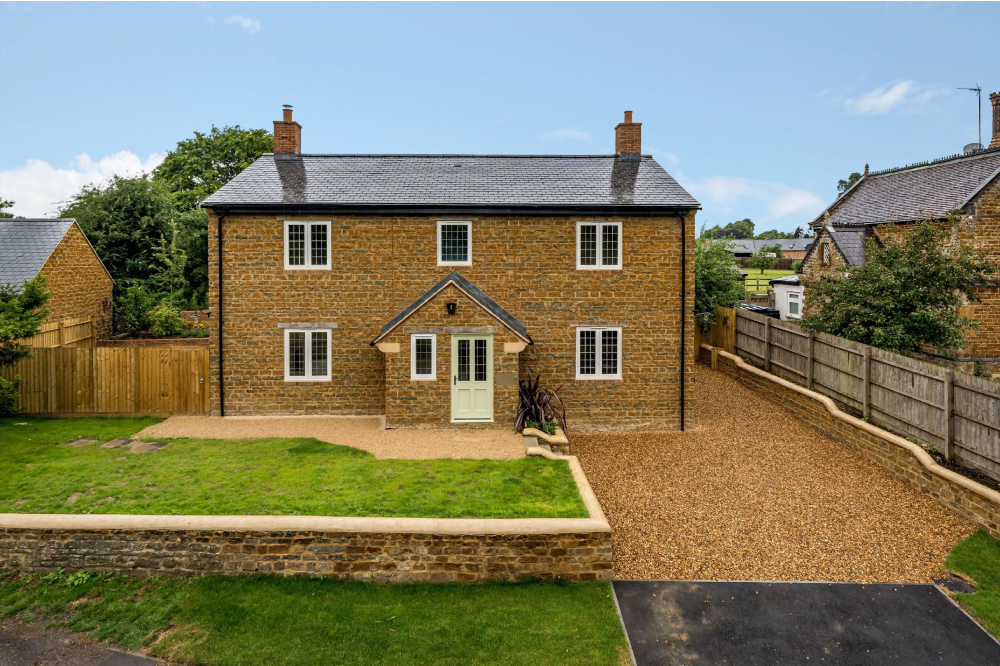 Wooden Windows tweet media