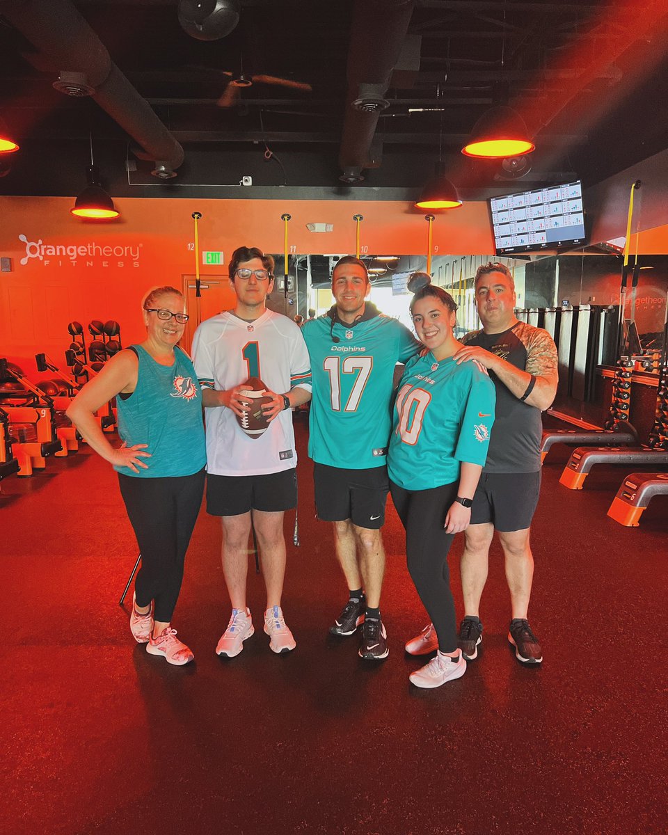 sshah1000's tweet photo. @orangetheory @MiamiDolphins https://t.co/jqUMdSezqq