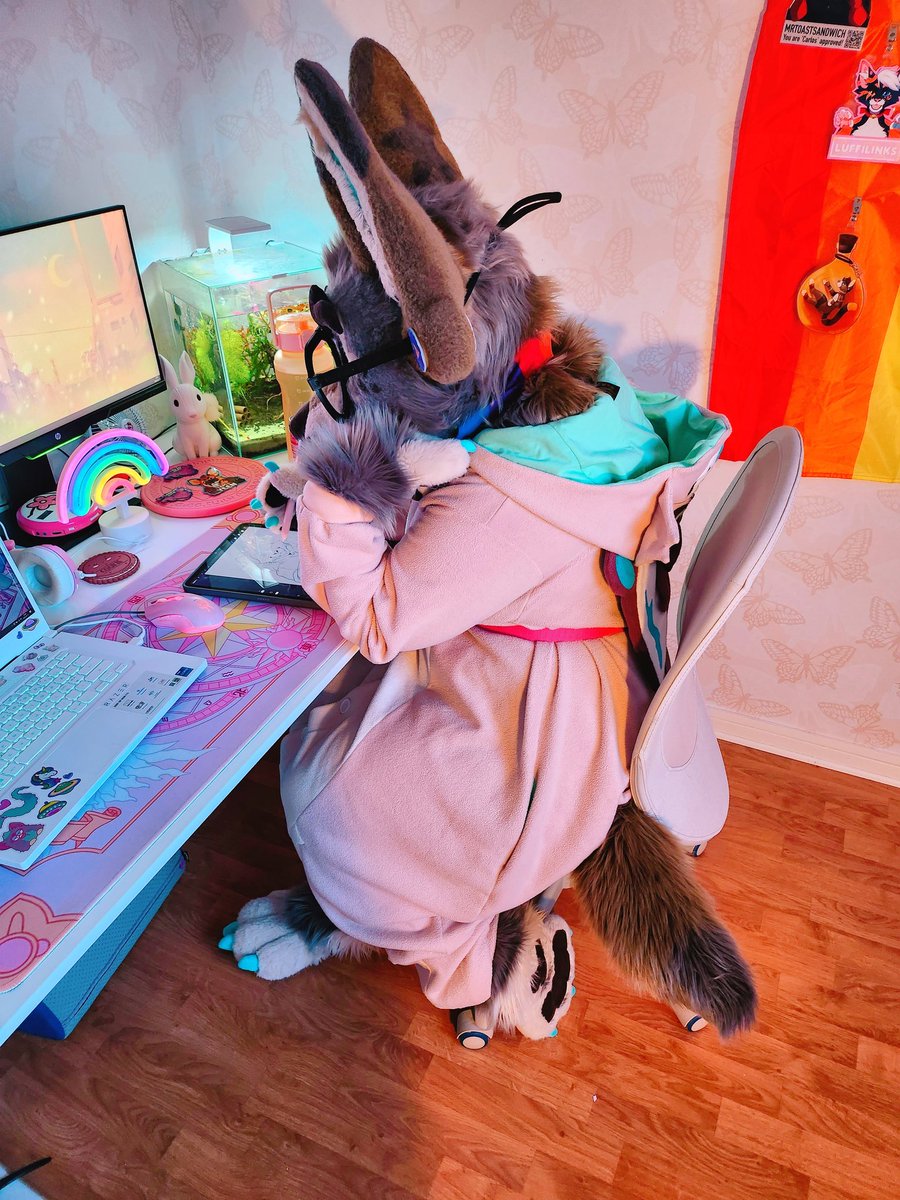 🌈 Charlie tweet media