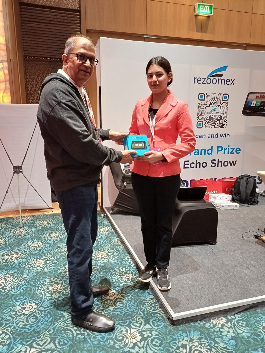 Rezoomex's tweet image. Here's one with Kashish Verma (Educated Genius) the winner of #Rezoomex's 1st #LuckDraw at the Angular Conference, ng-India 2024, Delhi. Congratulations on winning the Amazon Echo Show!! #LuckyDraw #ngIndia #ngIndia24 #ngindia #ngpune #angular #angulardeveloper #TechCommunity