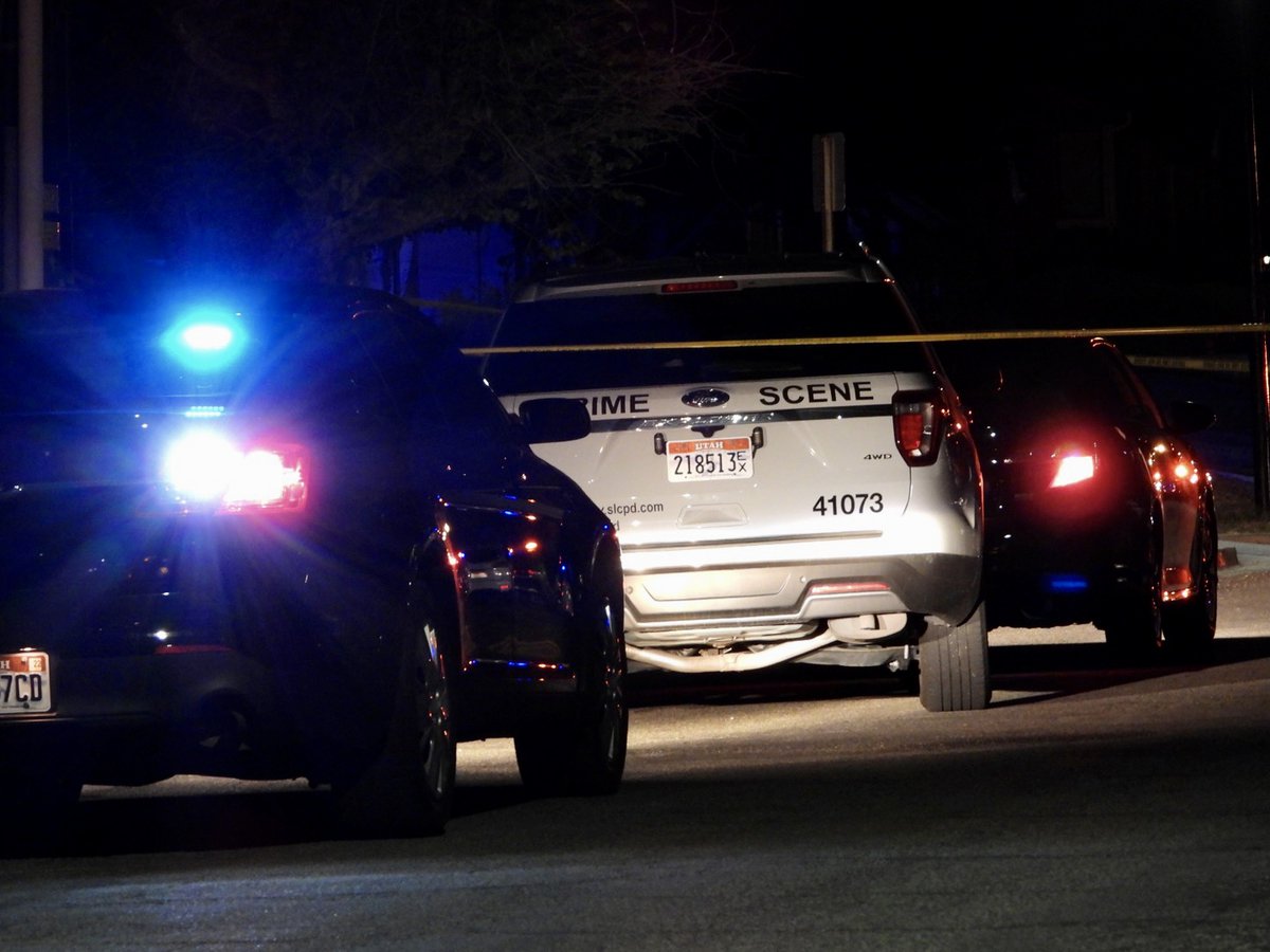 SLCScanner's tweet photo. #SLC 200 S 600 W #Police received a report of #ShotsFired in the area. Shell casings were possibly located in the roadway. While enrt officers were advised of an #AutoPed in the same area. It sounds like the vehicle involved in the #ShotsFired incident possibly hit a pedestrian while fleeing the area. I will update once details are confirmed.