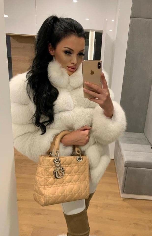 obeymyfur's tweet image. Like and retweet, maybe u get a special treatment 👸🏼👄