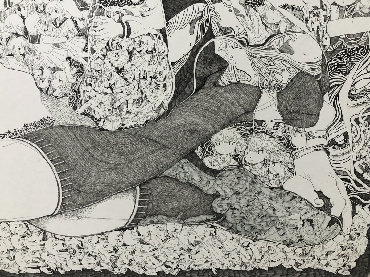 大学の卒業制作です。 2ヶ月間大きな作品に向き合う日々は、大変充実していました。この形になるまでたくさん時間がかかりましたが、私も納得できる良い作品になったと思います。  尾道市立美術館にて、2/18(日)まで展示しております🍤