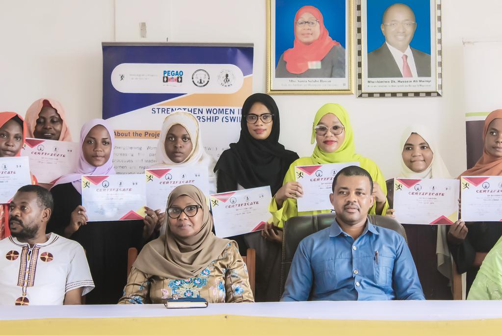 "Ufungaji wa Mradi wa Mwanamke na Uongozi: Kupitia mwelekeo wa uongozi unaowajibika na ushirikiano, mradi huu unalenga kuinua sauti za wanawake katika maamuzi na kujenga jukwaa la kujiamini na kujitokeza katika uongozi,