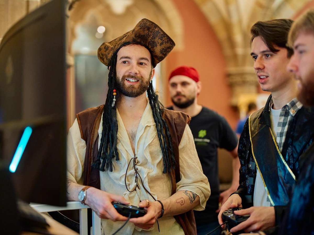 DSStudios_'s tweet photo. How’s everyone doing?! We are back from Dundee where we participated in #dundev2024 programme and we are bursting with ideas! Will be sharing our progress here soon so watch this space!
#gamedev
#indiegames #setsail #pirateadventuregame #showmesunday https://t.co/zNh8SXN3ir
