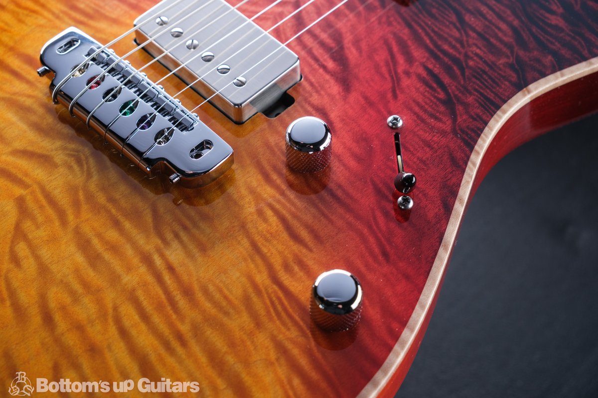 BuGtrs's tweet photo. 真打ち登場
『T's Guitars DTL-22 "BUG Custom Color" / Quilted Maple Top on 1P Ash back 【特注ワンオフ品】』
⇒https://t.co/8d1HoCUhRs
📩https://t.co/lIqPUUt8ir
