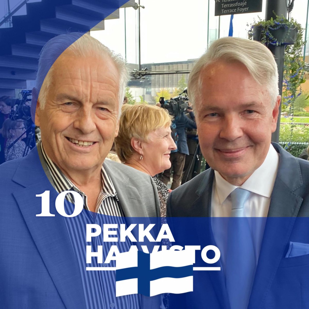 Katsoin levyraati ohjelman päätin et jos jompi kumpi antaa jollekin biisille 10 niin äänestän sitä! 🤔
Pekka antoi 10 siksi ääneni menee Haavistolle! 🎯💪