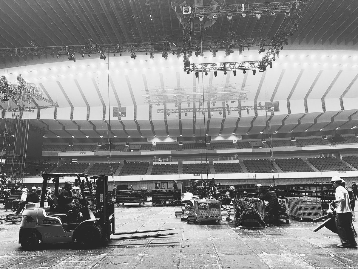 Kensuke_1's tweet photo. BE:FIRST ARENA TOUR 2023-2024"Mainstream" 北海道公演2DAYS終了致しました。

寒さに負けない会場の熱気とそれに応えるかの様な見事なパフォーマンスでした！
残りの公演も大事にしつつドームへの準備も大切にしていきます！

BESTYの皆様お疲れ様でした！

#BF_Mainstream
#BF_Mainstream北海道 https://t.co/qcZb7b8w9D
