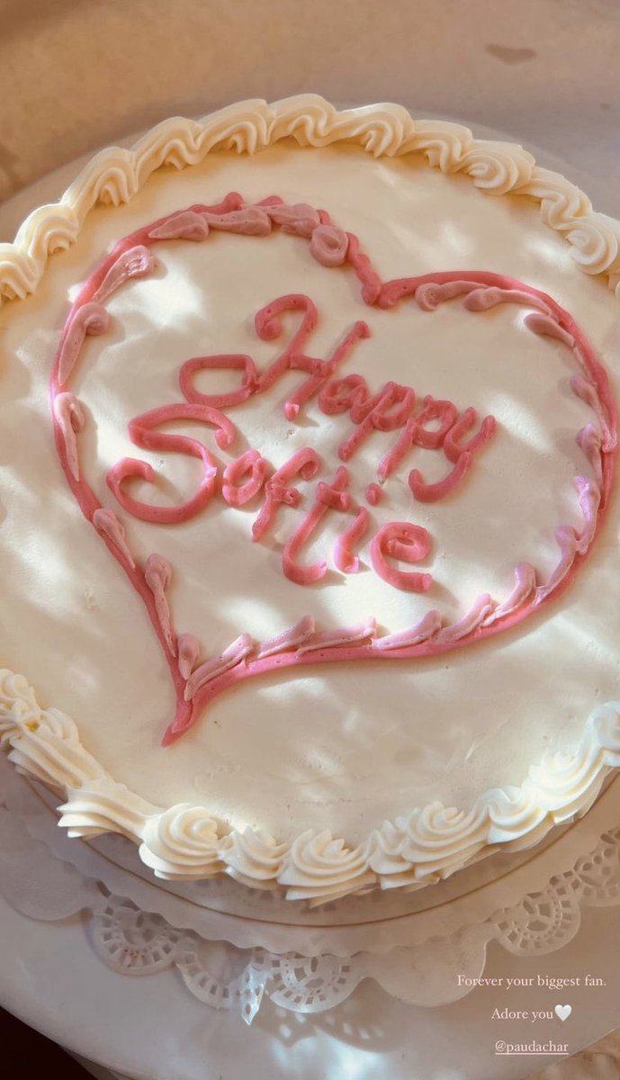 📸 Sofia Carson via Instagram Stories.