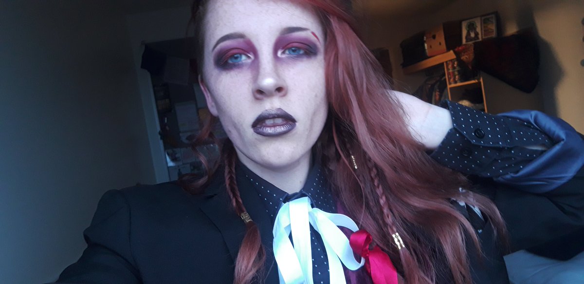 art_vessels's tweet image. Way back in 2020 I did a casual closet cosplay of Kravitz, and then got way too shy to post them. I kind of like the pictures though, so I figured its finally time to share them!

#TAZ #TAZBalance #Kravitz