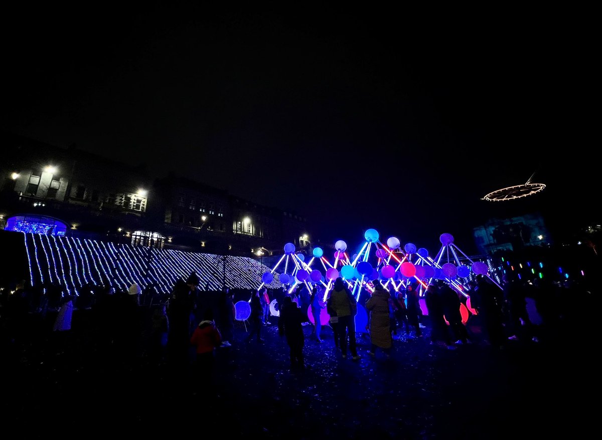 jyule25's tweet photo. Last night’s wander round @SPECTRAaberdeen #SpectraABDN https://t.co/sqNPK5xWN8