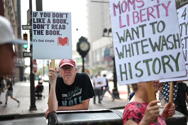 When extremists don’t like a book, they won’t let anybody read it. That’s why we need the NJ Freedom to Read bill S2421 to protect intellectual freedom & prevent harassment of librarians. Testify in Trenton on Feb. 15 or email before then. Details: tinyurl.com/testify2421