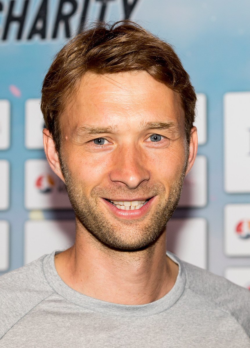 Wo soll es denn Nachteile für die Fans geben - die profitieren doch auch vom Investoreneinstieg😭😭 #Dopa #dfl