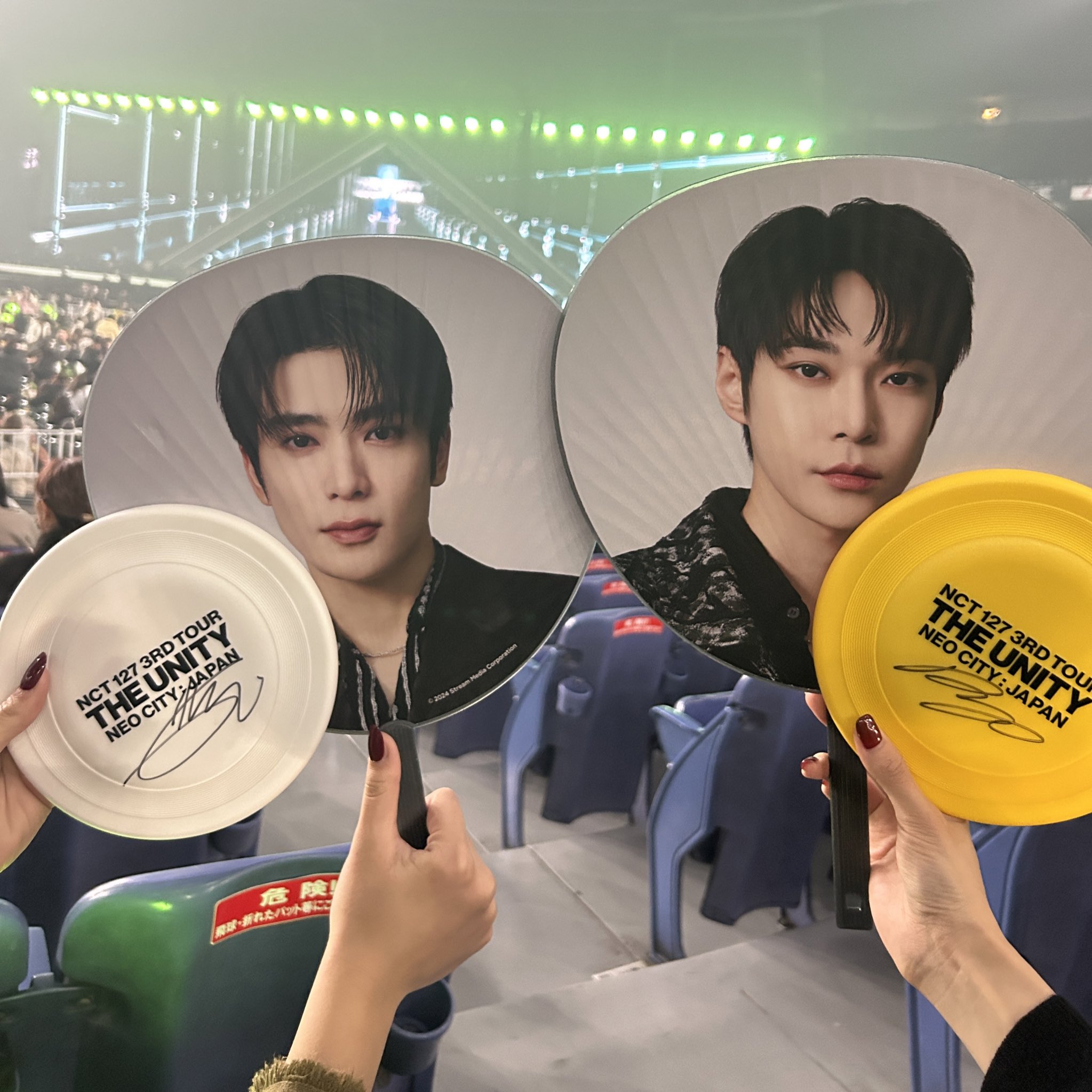 NCT127 イリチル ドヨン DOYOUNG サイン入り フリスビー NCT127 サイン入フリスビー 他 NCT127 イリチル ドヨン DOYOUNG サイン