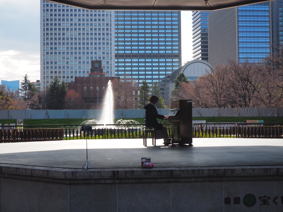 #日比谷公園 #小音楽堂 #一般開放
噴水が奥にあるすごい絵が撮れますね
x.com/ParksHibiya/st…