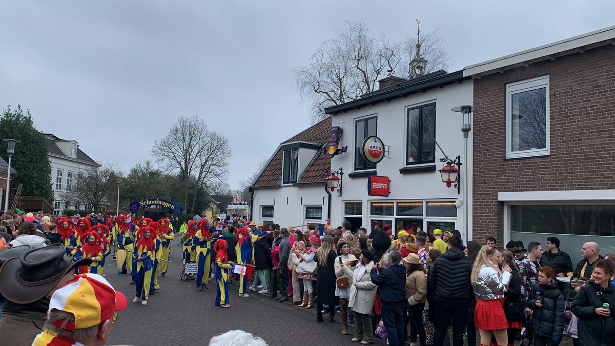 DJvanHamersveld's tweet photo. @corneli83600728 Het feest der feesten #Hoogland #Zandkruuersgat https://t.co/X66iFuRAyE