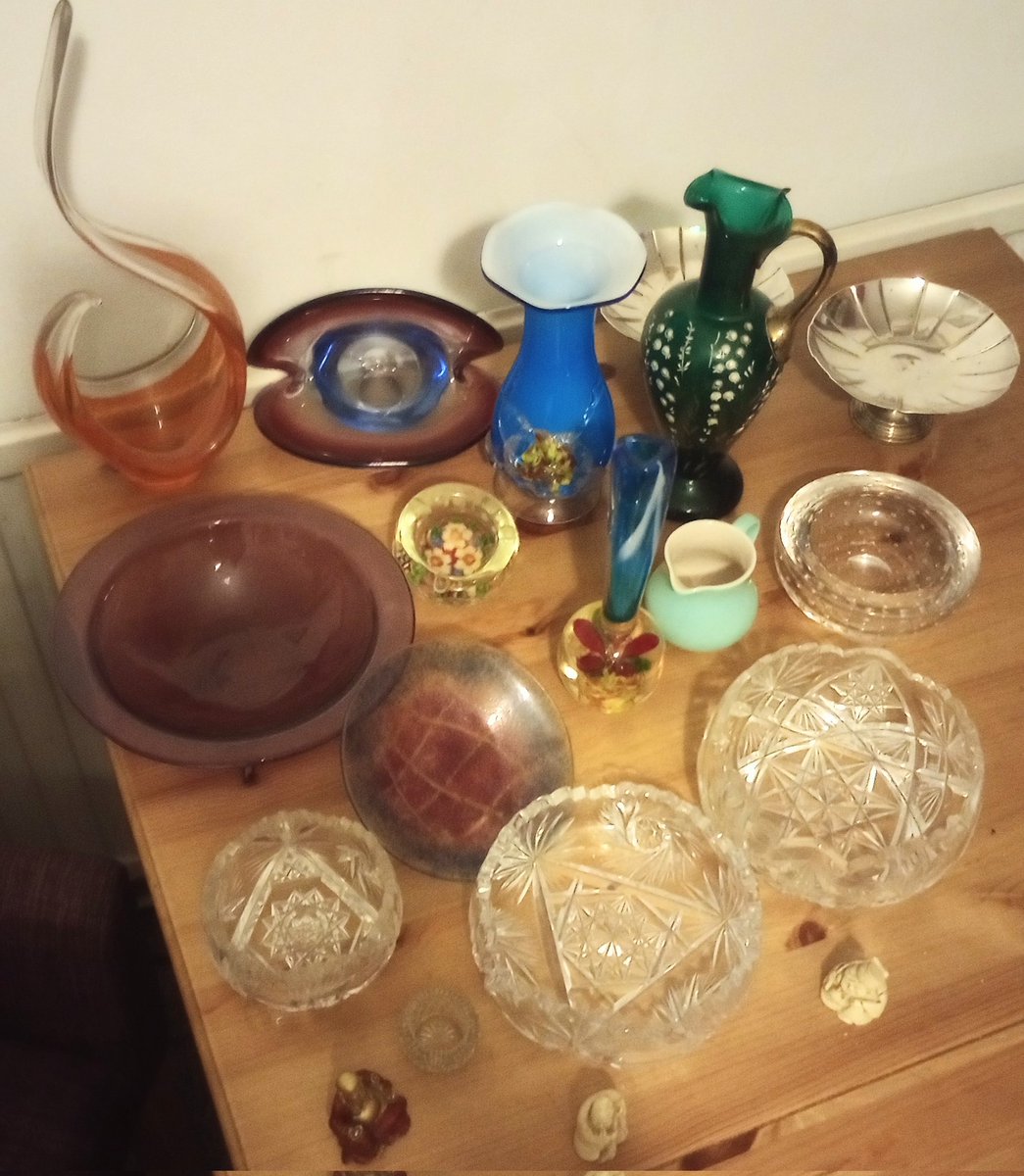 Don't miss it, fantastic BRIC-A-BRAC Sale on at Lordship Hub today in Lordship Rec, 1-4pm. Grab a bargain! Some proceeds go to help fund the Hub.
<a href="/LordshipHub/">Lordship Hub Co-op</a> <a href="/haringeycouncil/">Haringey Council</a>