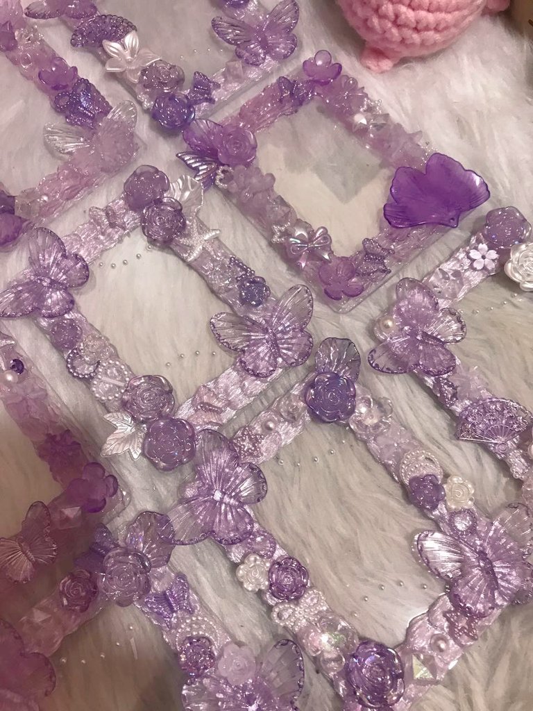 pixiehauls's tweet photo. inch check !! pink and purple themed decoden toploaders😁🫶 https://t.co/HNfPwU3Rh5