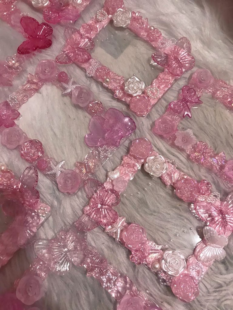 pixiehauls's tweet photo. inch check !! pink and purple themed decoden toploaders😁🫶 https://t.co/HNfPwU3Rh5