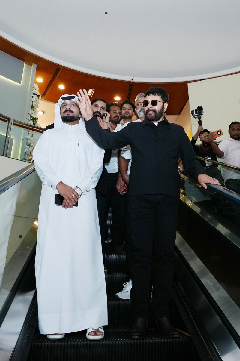 SamadTruth's tweet photo. Overwhelmed by your Love ! Thank you Abu Dhabi for Making This Event a Huge Success❤️ !!

Here are Some Exclusive Stills from the Global Launch of #Bramayugam 😊 With One &amp; Only @mammukka ✨

#MammoottyKampany @allnightshifts  #BramayugamFromFeb15 https://t.co/DefuC4RB6t