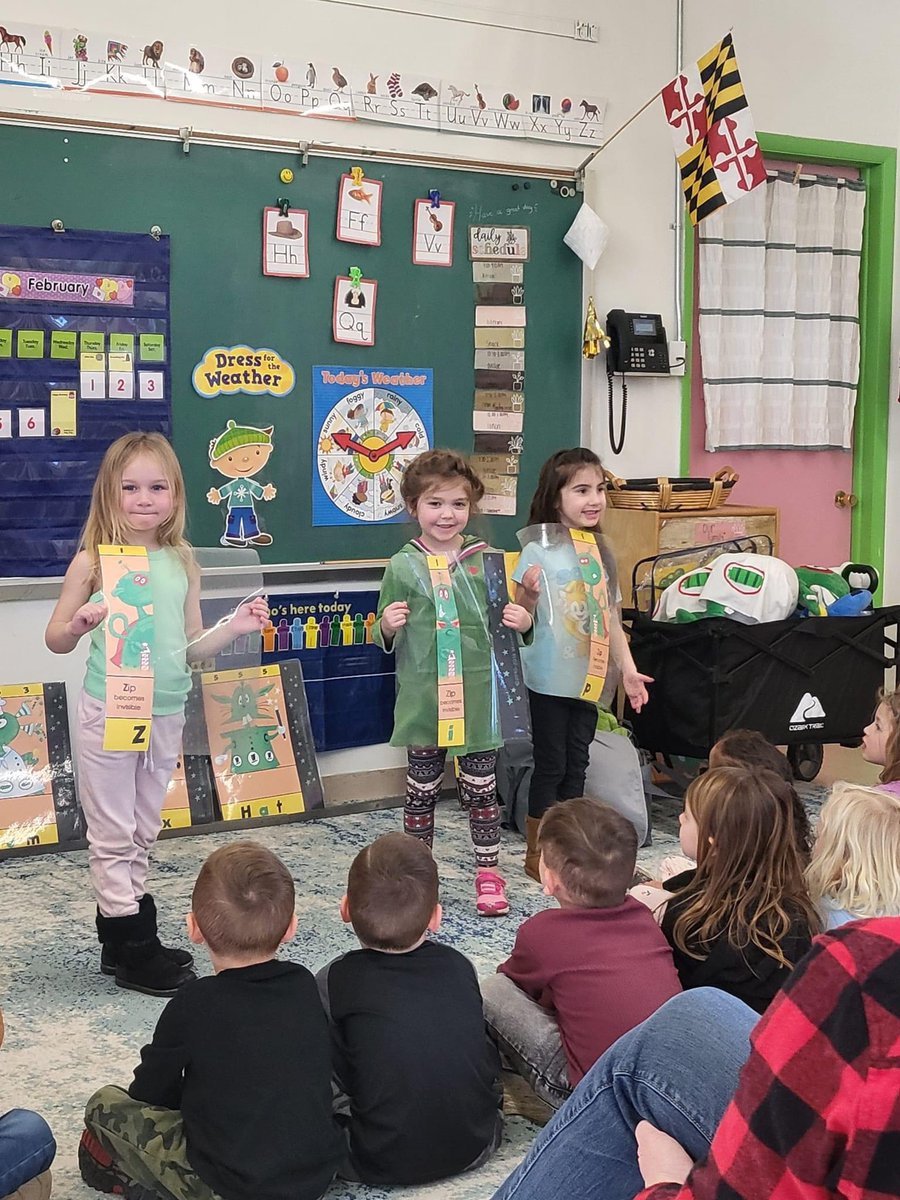 PHONICS SUPERHEROES! tweet media