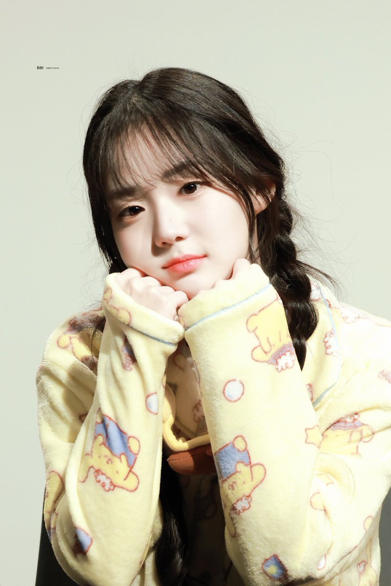 yeoniverse_bb's tweet photo. 231223

#트리플에스 #tripleS #윤서연 https://t.co/wFMpYnFa3D