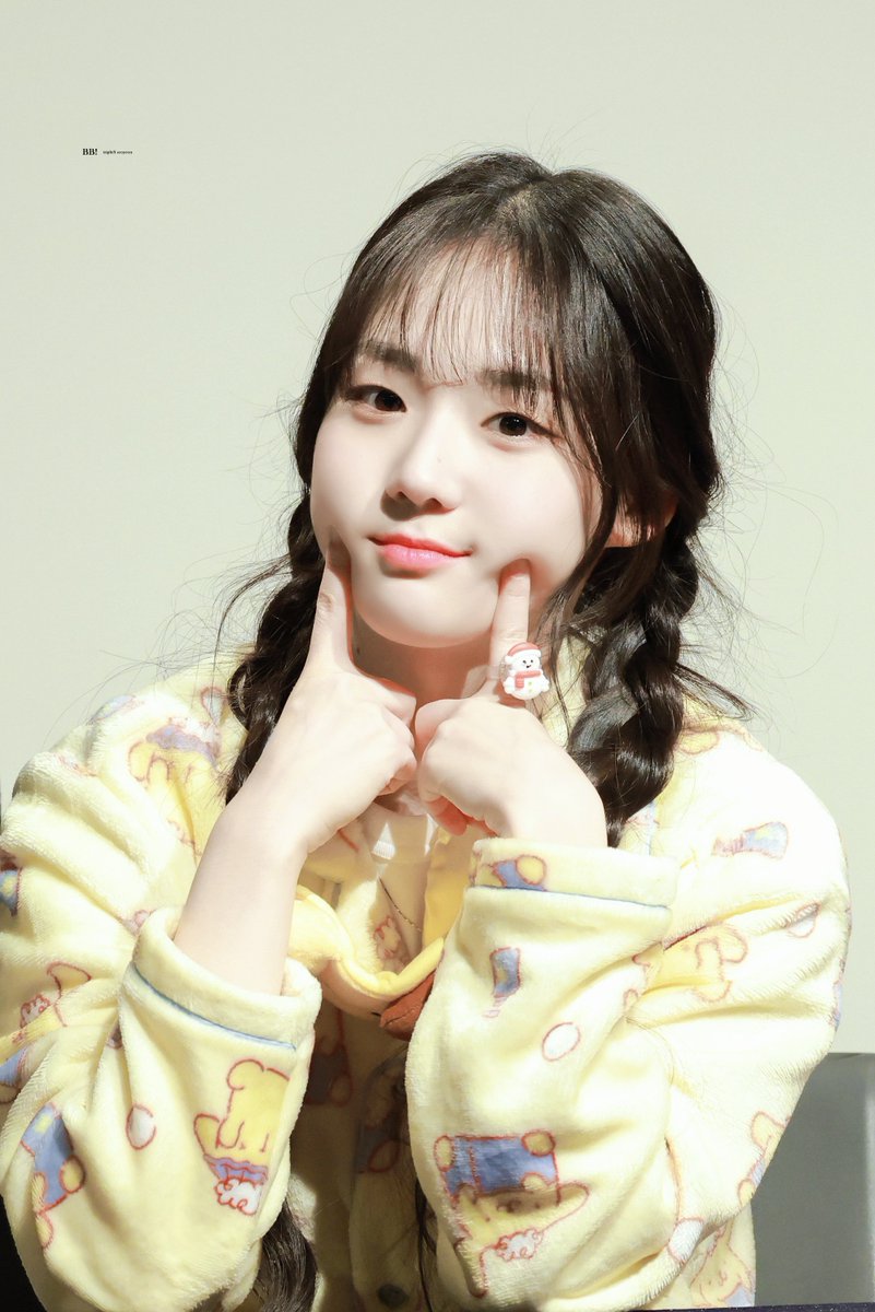 yeoniverse_bb's tweet photo. 231223

#트리플에스 #tripleS #윤서연 https://t.co/wFMpYnFa3D