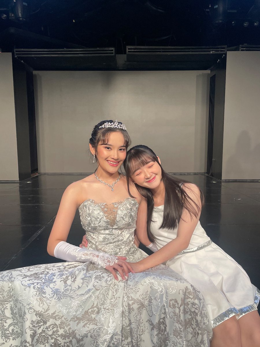 Aurellia tweet media