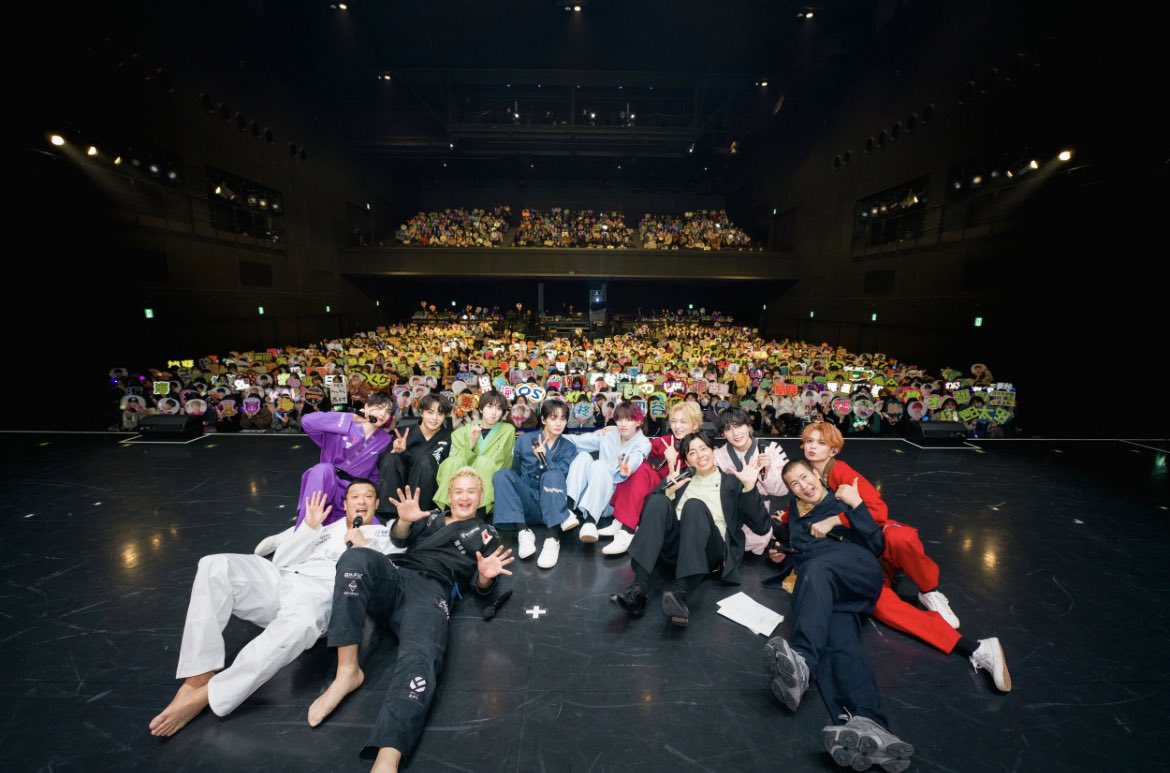 k_is_abokado's tweet photo. 「ストイックOCTPATH!LIVE」
来てくれた方ありがとうございました！！！

なんとか本気で練習してsweet踊り切れました！股間の件はすいません、、、。

 🎫配信アーカイブチケットあるのでまだ観てない方こちらでチェックしてね！
https://t.co/lO6nlHia1I

#ストイックOCTPATH_LIVE https://t.co/qn6RrNAqyp