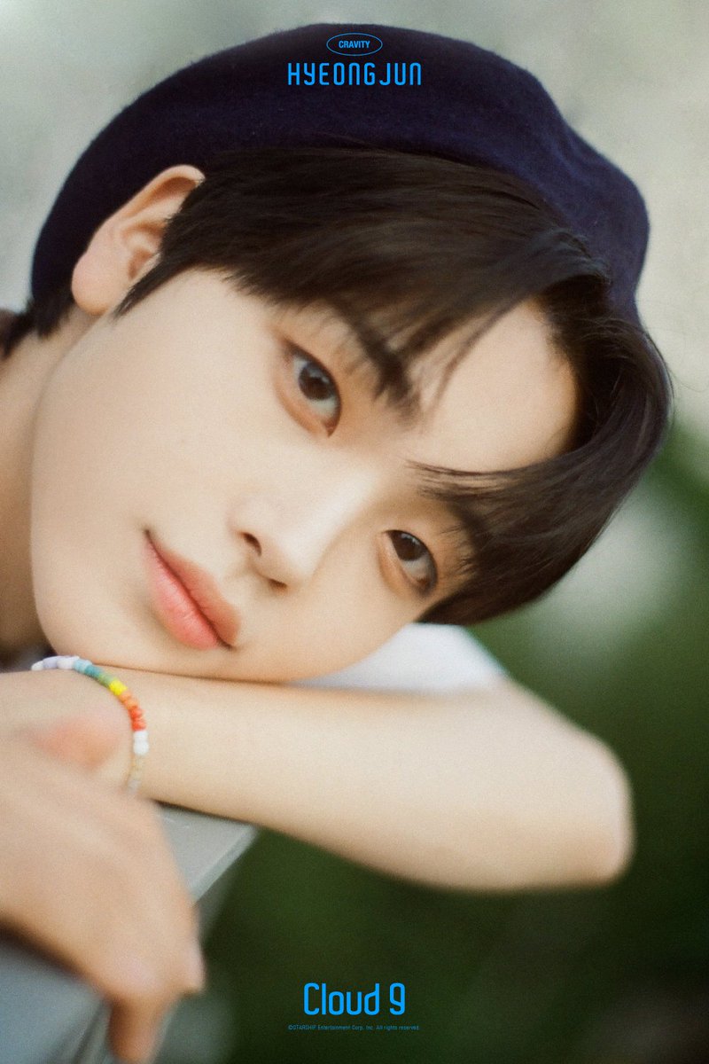 hyeongjunfan's tweet photo. the evolution of hyeongjun's concept photos in beret 🥹

2020                                 2024 https://t.co/Z2jD5MnCJh