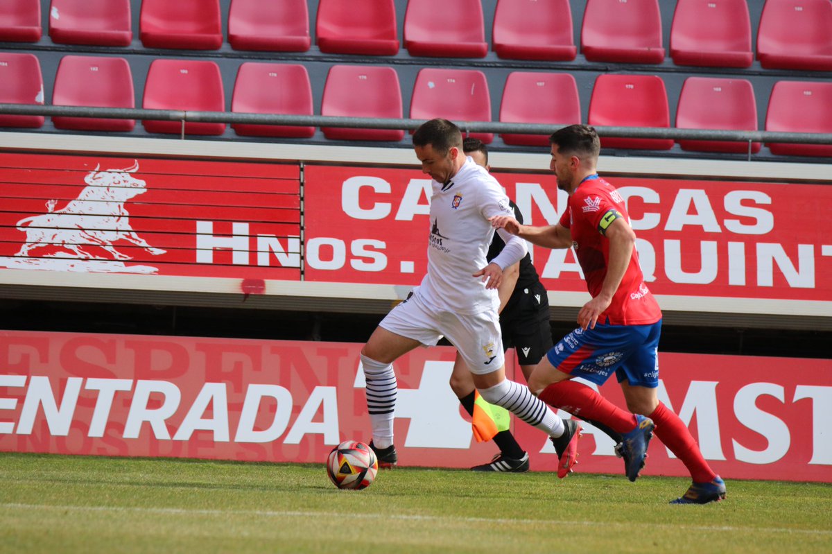 CD_Illescas's tweet photo. ¡FINAL! 

CD Numancia 2-3 CD Illescas
⚽️ @JORGECORTAZAR_ ⚽️ @viictormiingo ⚽️ @_danimoreno10 

Tocó trabajarlo, darlo todo pero conseguimos la victoria en Los Pajaritos.

Gracias a las 200 voces que se dejaron hoy todo por nosotros en la grada 🤍

#VamosIllescas https://t.co/LItPQAVfhX