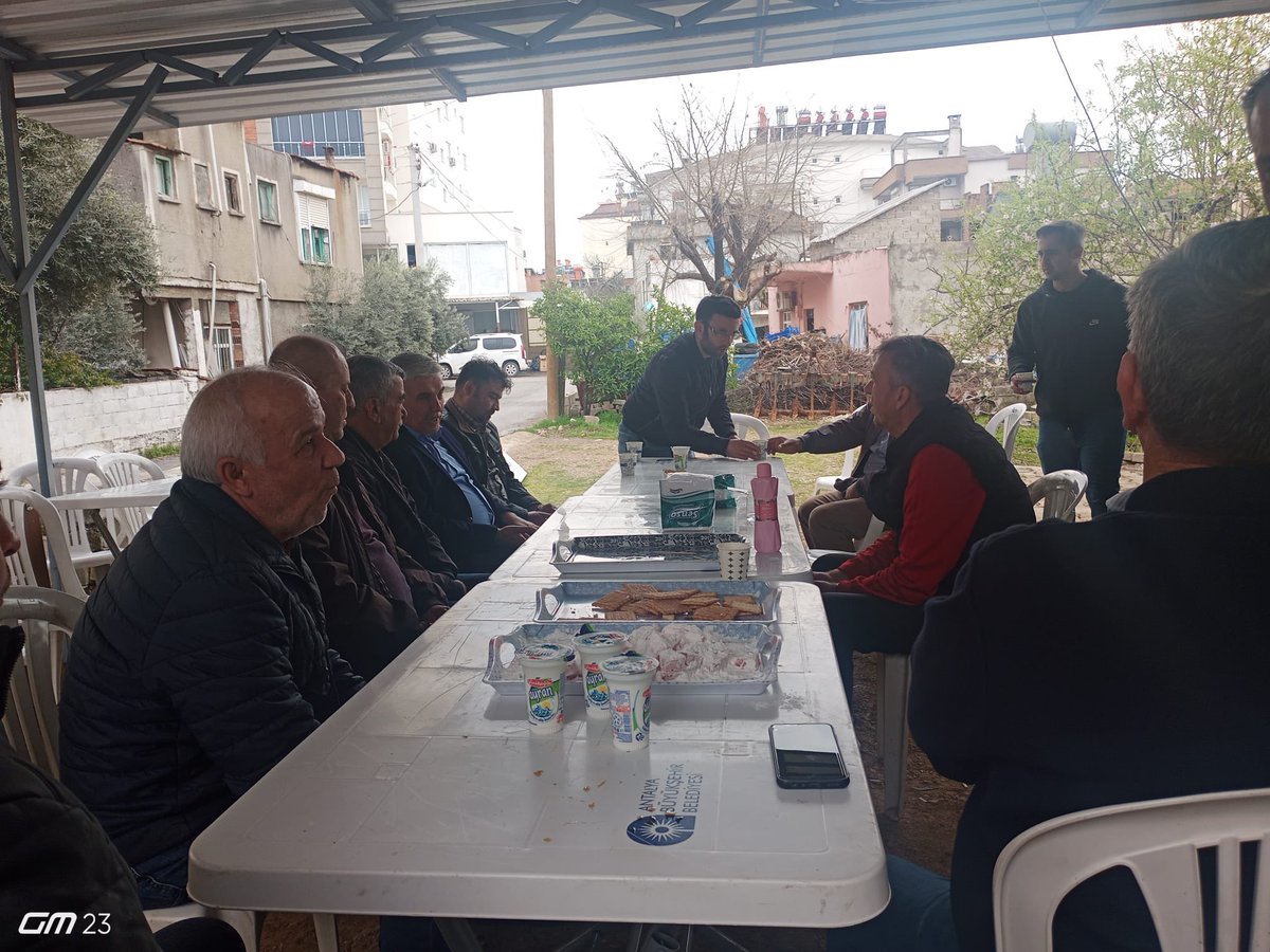 Kökez Mahallemizde merhume Zehra Kirlioğlu’nun ailesine taziye ziyaretinde bulunduk. Merhume’ye Allah’tan rahmet ailesine sabır ve başsağlığı diliyorum.