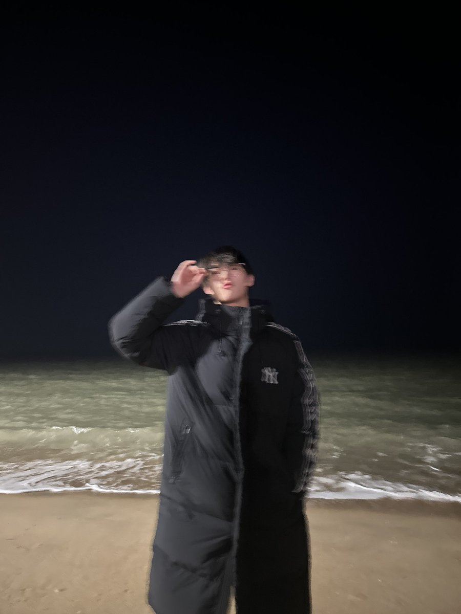 ATEEZofficial's tweet image. [#민기] 엄마랑 데이트
#ATEEZ #에이티즈