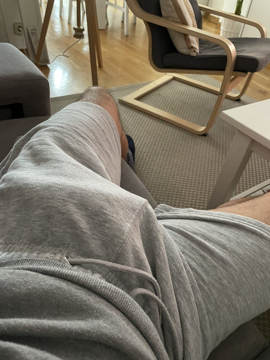 xtaky_'s tweet image. Sunday Mood