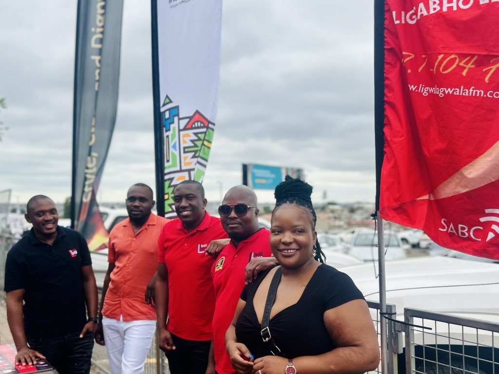 ligwalagwalaFM's tweet photo. π: @busycorneris | #TeamInvasion
@ikwekwezi_fm @ligwalagwalafm
Isukile π₯π₯ https://t.co/cVHeRvns2g