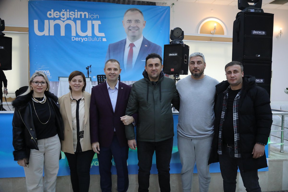 derya39bulut's tweet photo. Kamu-Sen ve Türk-İş Sendikaları’yla kahvaltıdaydık 💙🇹🇷 https://t.co/xBaoMK1haq