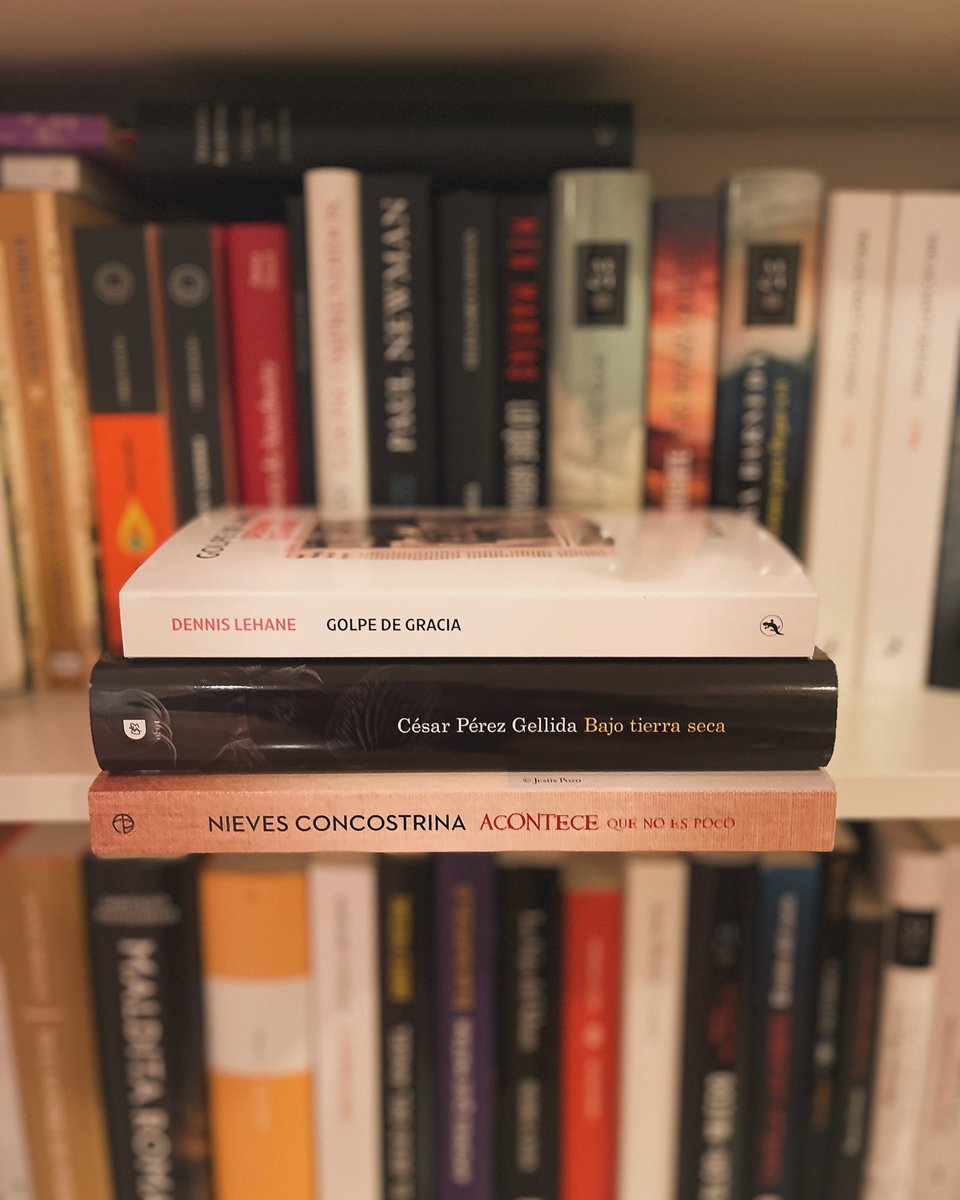 Los tres últimos #libros que han llegado a casa son de esos que no puedes dejar pasar. Lo último de <a href="/cpgellida/">César Pérez Gellida</a> y #dennislehane , y la siempre genial lección de historia de <a href="/NConcostrina/">NConcostrina</a>