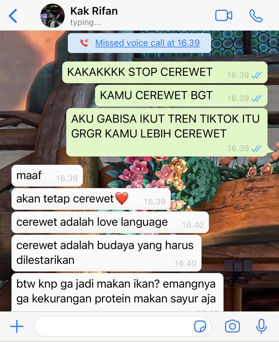 ijoscripts's tweet image. trio ketika ditanya: “kamu jawab apa kalau nanti anaknya nanya gini?”