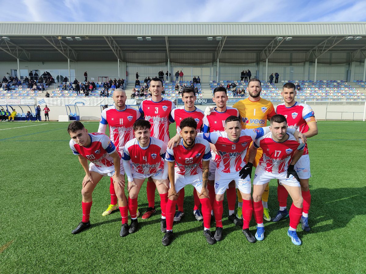 FINAL FINAL FINAL en Luchán!!🏟️💣💣💣💣💣💣💣💥💥💥💥💥

Asaltamos el campo del líder!!🚀💪💪

Ejea 0️⃣🆚1️⃣ Atlético Monzón Alumbra 

⚽️ @ArnedilloDani 

Un golazo de Dani Arnedillo nos da una victoria épica y nos aupa en la clasificación🥲

#vamosatleti❤️🤍
