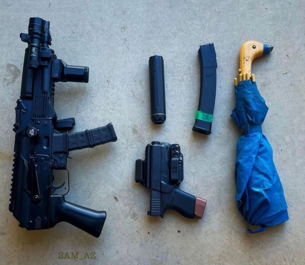 BravoHolsters's tweet image. Thinking about conceal carry. KP9 feels pretty good as a bag gun with the chopped magazine. @bravoconcealment holster with a glock43 for on body I barely feel I have it on me. 🔥

Repost from @2am_az
#bravoconcealment #bravoconcealmentholsters #kp9 #glock #glock19 #iwb #ccw #owb