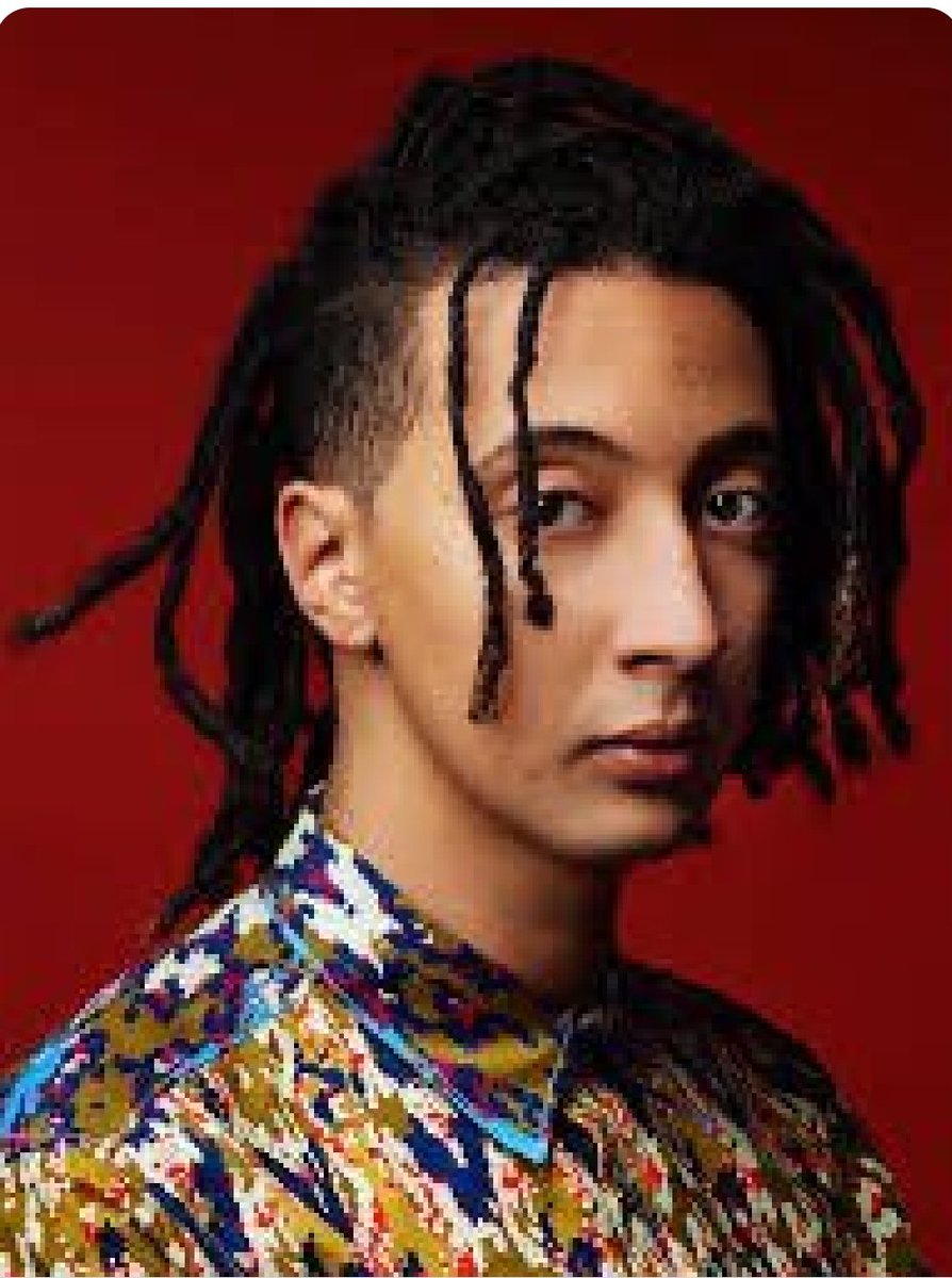 Io a Tutti sti Italiani veri, un esamino del DNA per trovare quanta italianitá hanno nel sangue e quanta Africa, Oriente ecc... glielo farei volentieri...
Sai le risate? 
#cheschifo #Italia #Sanremo2024 #vergogna #iostoconghali