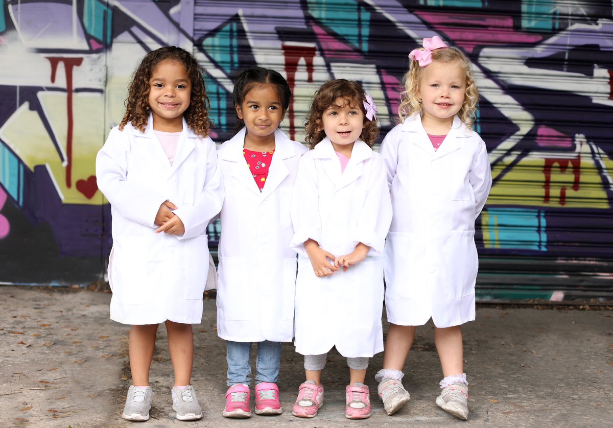 Happy International Day of Women and Girls in Science! Let’s encourage the next generation of innovators by showing them what a scientist looks like- someone just like them! #WomenInSTEM #GirlsInScience #geeksthatspeak