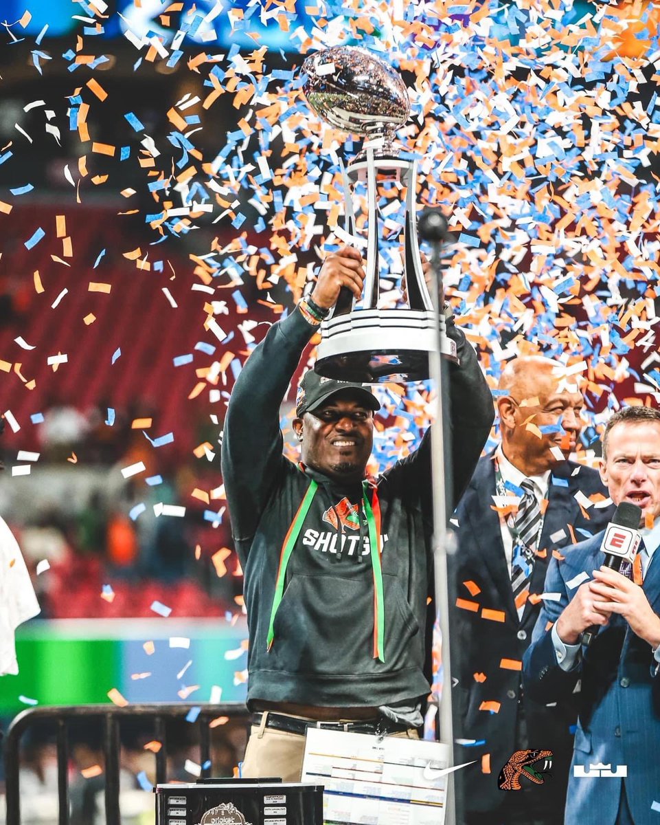 The5Que 🐍🐘 tweet media