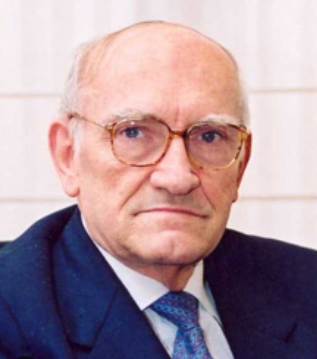 CarmeFenoll's tweet photo. ⚫ Dol per la mort del rector Gabriel Ferraté, visionari i gran referent universitari. La @BibliotecaCN de @la_UPC porta el seu nom i conté la seva esplèndida col·lecció de poesia. Dc 14 aquest acte en homenatge: https://t.co/b6rawOiLc3 https://t.co/xlx5EXLb4N
