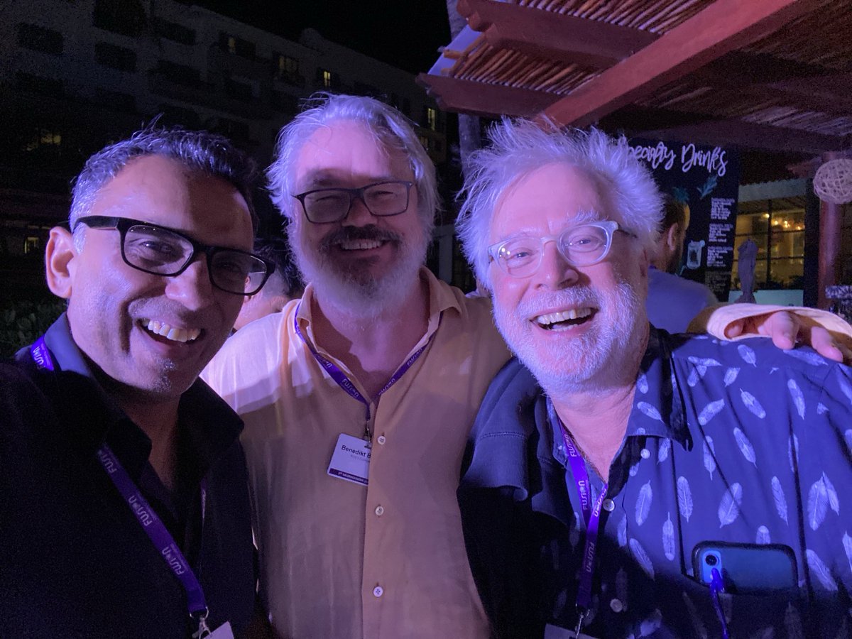 AmarSahay_'s tweet photo. Great seeing the neurogenesis community evolve, exchange ideas, forge collaborations. @Songlaboratory @Franklandlab @Rene_Hen @jennyhsieh5 @KnoblochLab, Jessberger, Lie, Berninger, @VanderhaeghenP2 & many others #Neurogen24
1/2 https://t.co/tNL1JEGem6