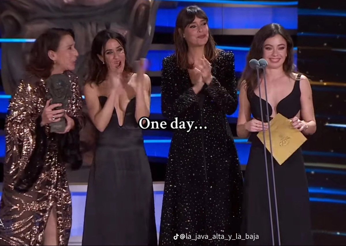 Baytarms's tweet photo. Chicas…. Estoy llorando, la llamada fue un antes y un después en mi vida https://t.co/ZsHxweEqVu