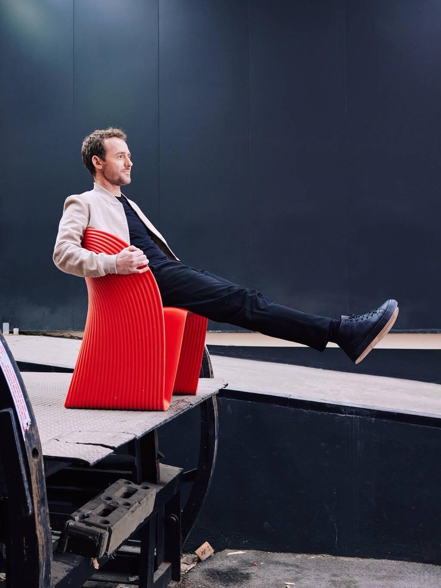 Le portrait @Libe de lundi est consacré à <a href="/tristanwaleckx/">Tristan Waleckx</a>. Visage du regain d’intérêt pour l’investigation à la télé, le journaliste de France 2, présentateur de «Complément d’enquête», fait face à la pression des médias Bolloré.

➡️ bit.ly/3OEv3k0