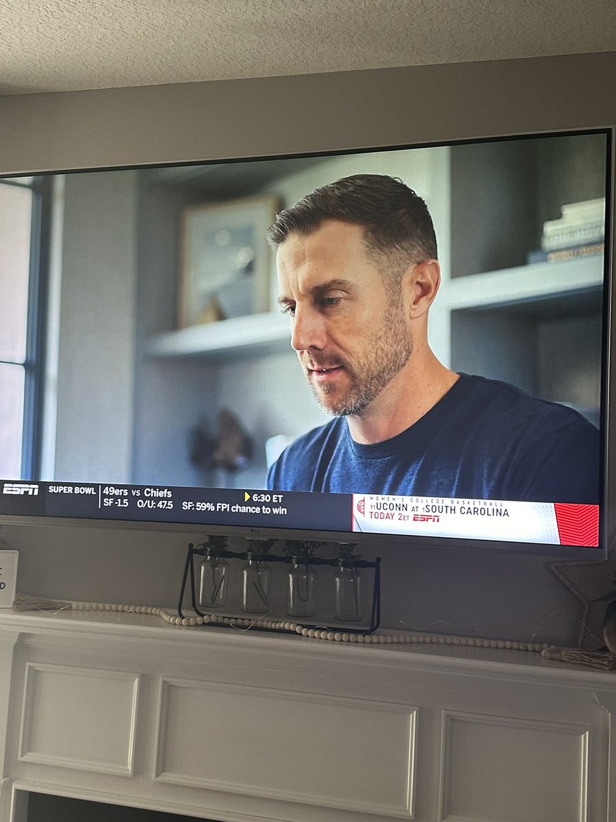 Coach_Critch_Jr's tweet photo. This Alex Smith story on Mahomes is awesome! https://t.co/PyvRpxvjVO